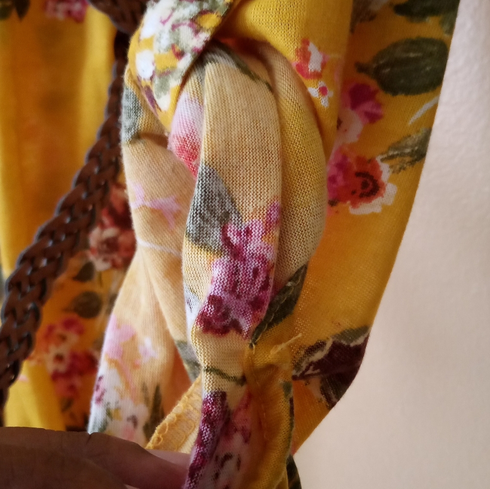 Top - Picture 4 of 4